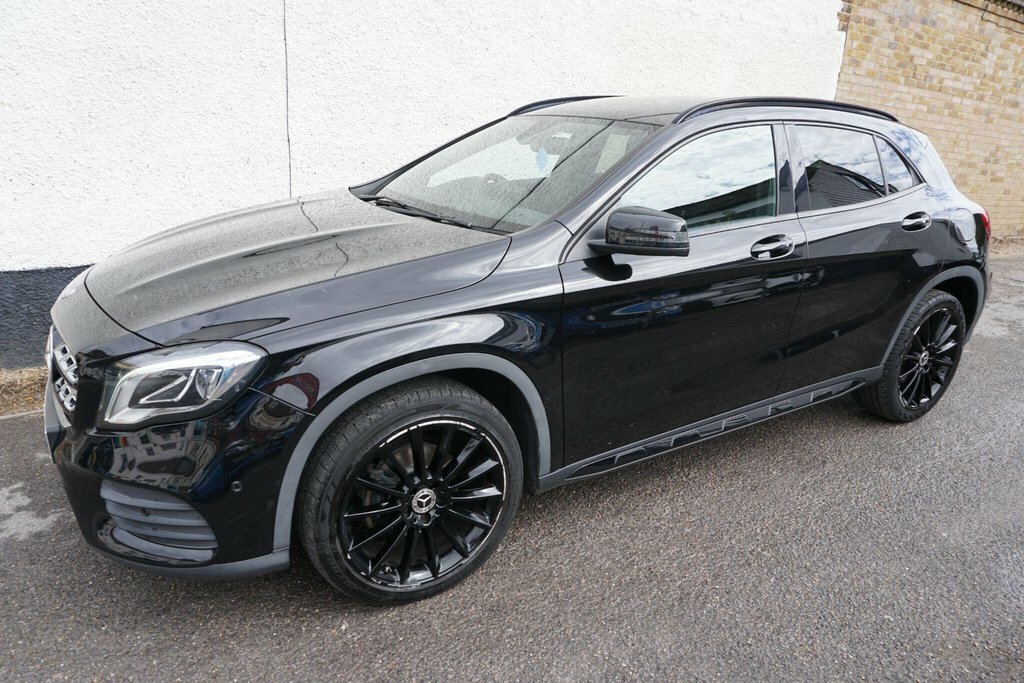 Mercedes-Benz GLA Class 1.6 Gla180 Amg Line Edition 7G-dct Euro 6 Ss LO69LKZ Black #3