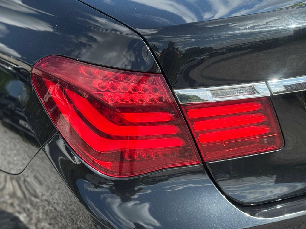BMW 7 Series 3L Se Exclusive Silver #53