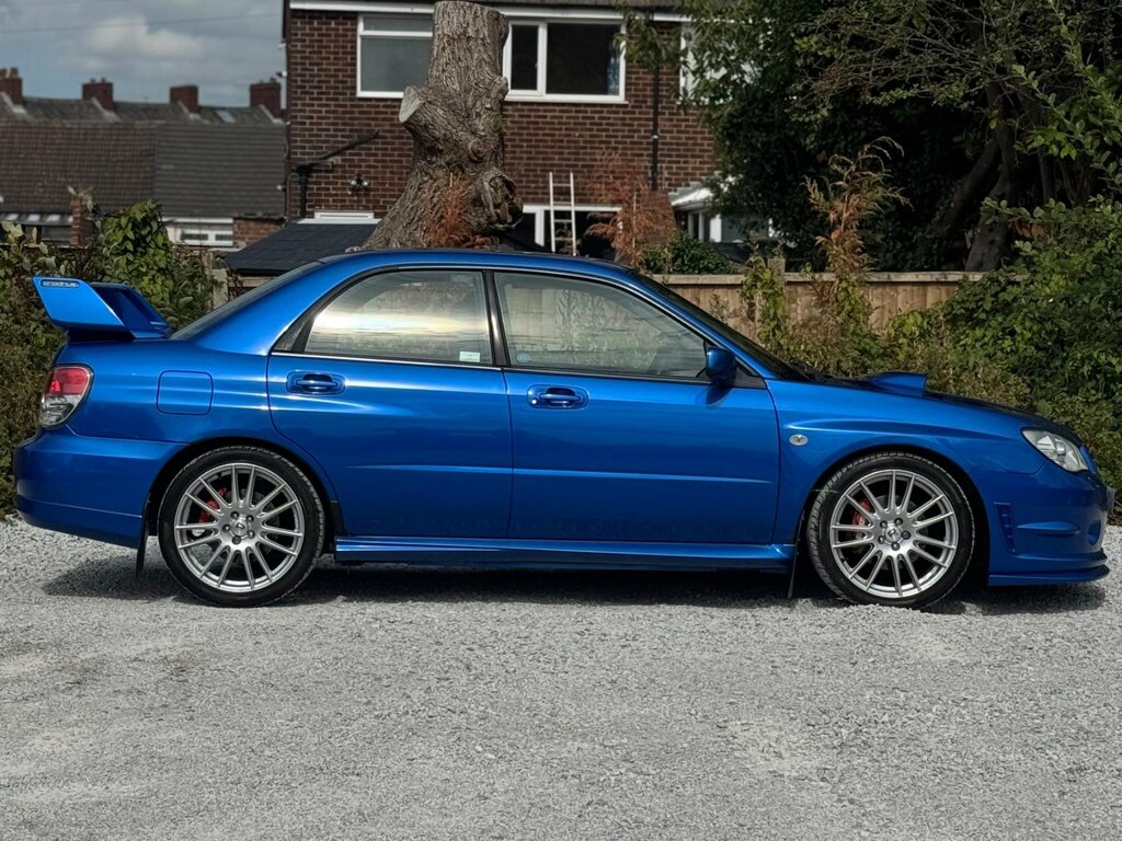 Subaru Impreza Hatchback Black #9