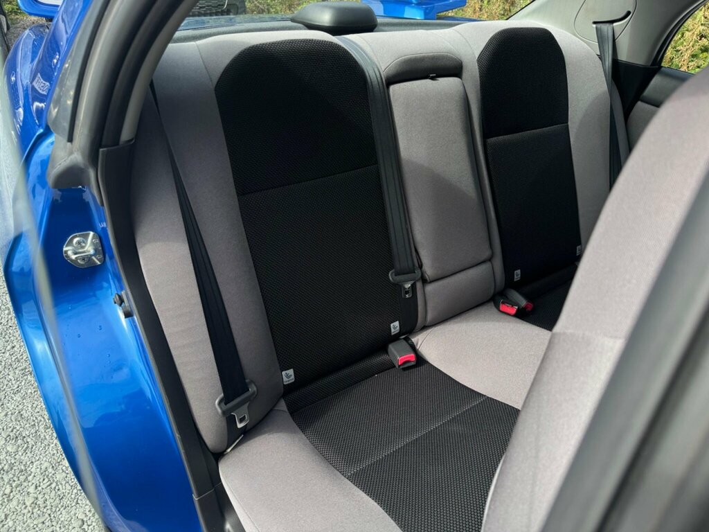 Subaru Impreza Hatchback Black #20