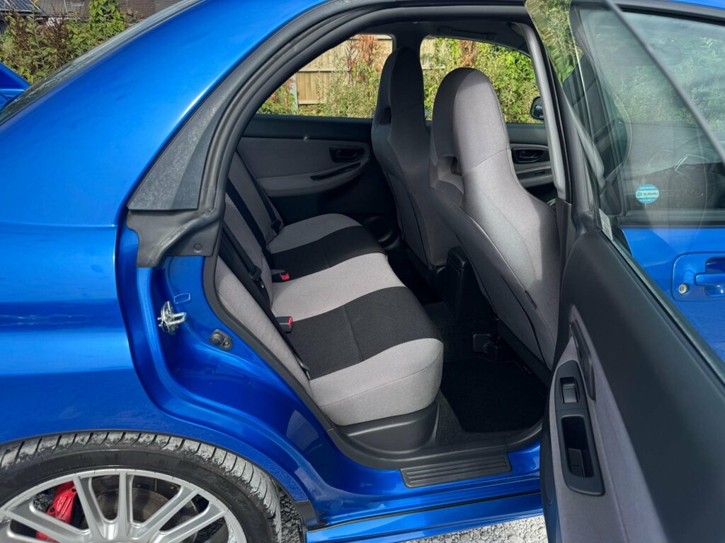 Subaru Impreza Hatchback Black #19