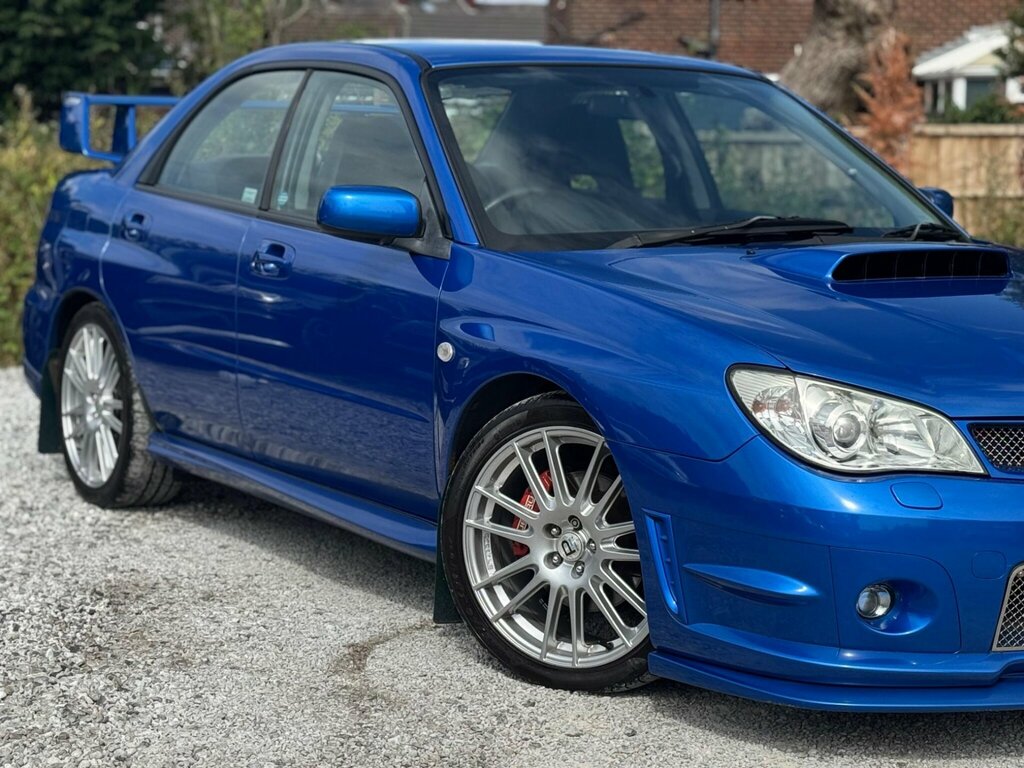 Subaru Impreza Hatchback Black #38