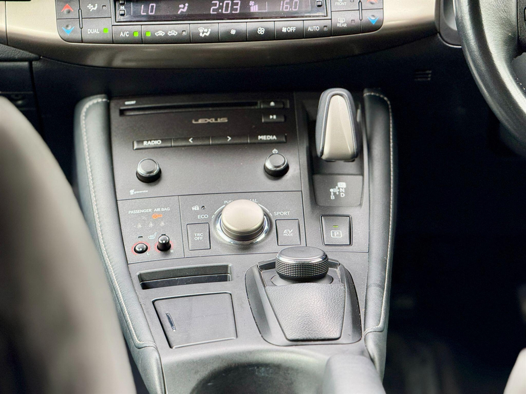 Lexus CT  White #20