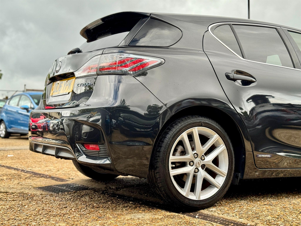 Lexus CT  White #10