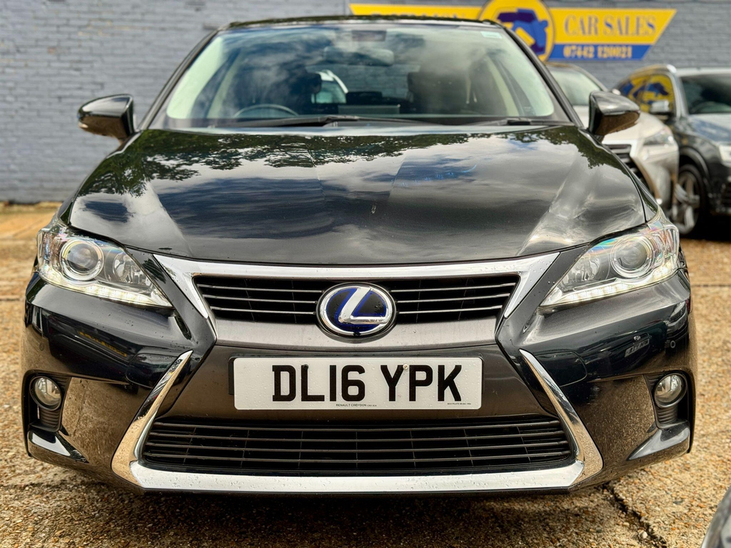 Lexus CT  White #15