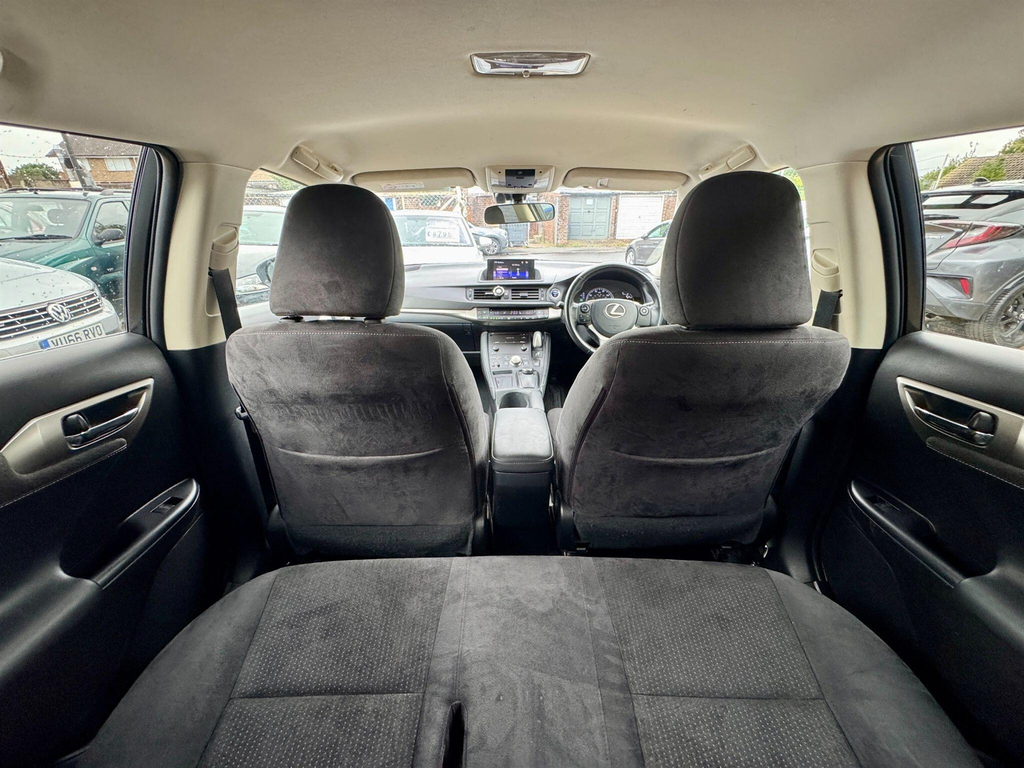 Lexus CT  White #29