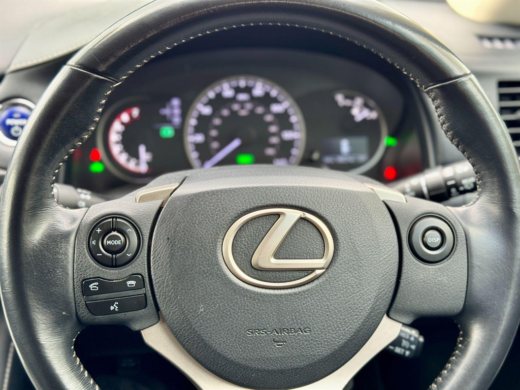 Lexus CT  White #63