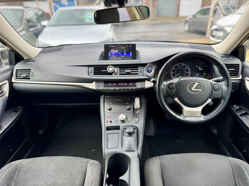Lexus CT  White #23
