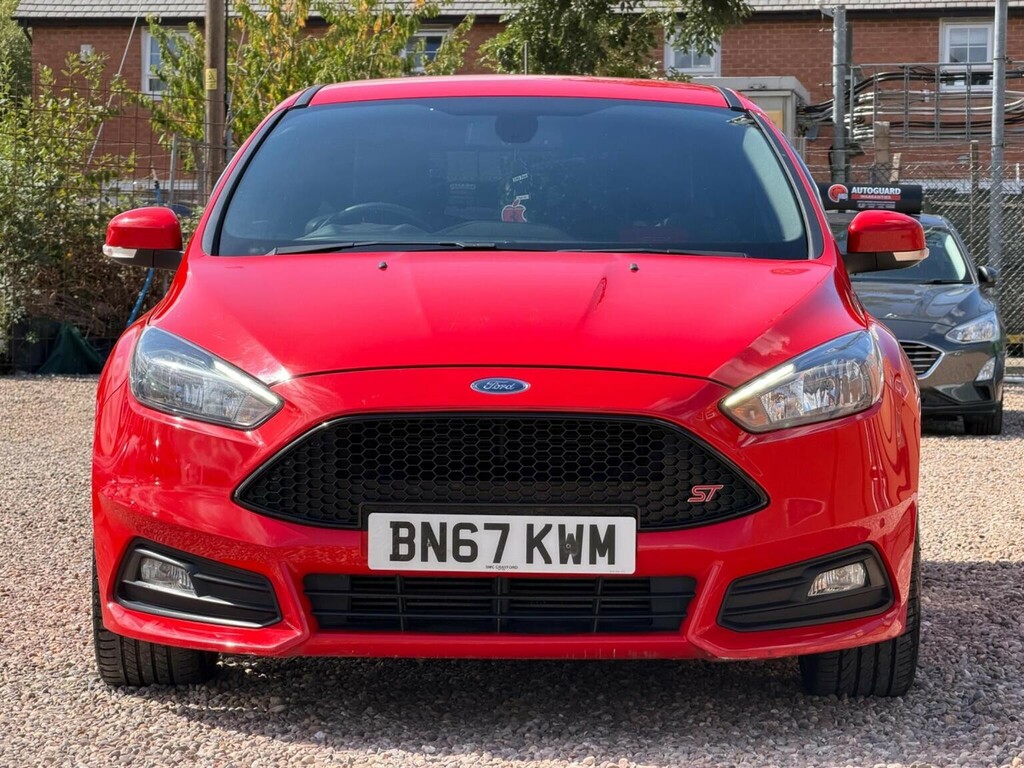 Ford Focus Hatchback 2.0T Ecoboost St-2 Euro 6 Ss 201 BN67KWM Red #2