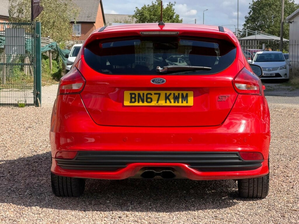 Ford Focus Hatchback 2.0T Ecoboost St-2 Euro 6 Ss 201 BN67KWM Red #6