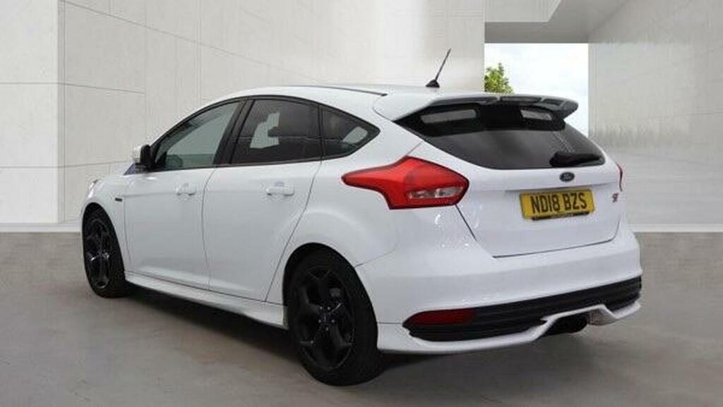 Ford Focus 2.0T Ecoboost St-2 Euro 6 Ss White #4