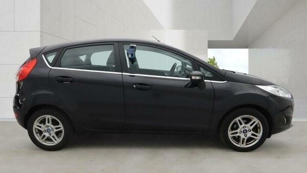 Ford Fiesta 1.6 Zetec Powershift Euro 5 Black #2