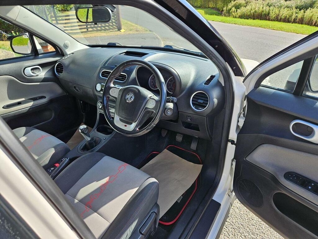 MG MG3 Hatchback Grey #2