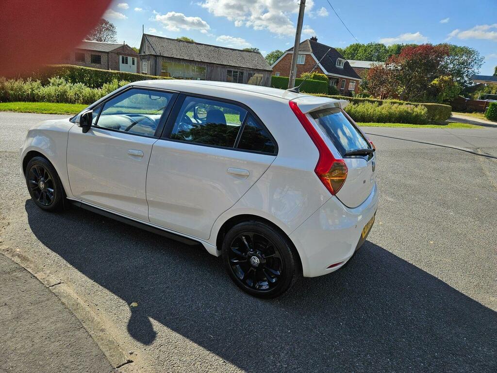 MG MG3 Hatchback Grey #10