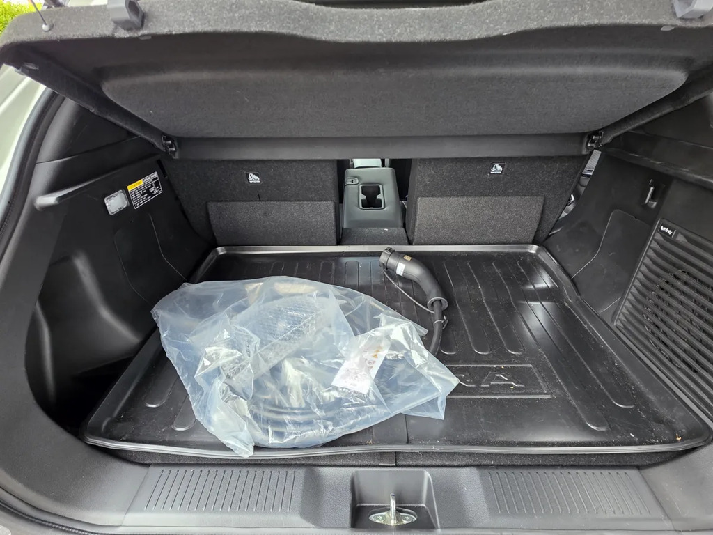 Suzuki 61 Kwh Ultra 2Wd SG26VVK Black #6