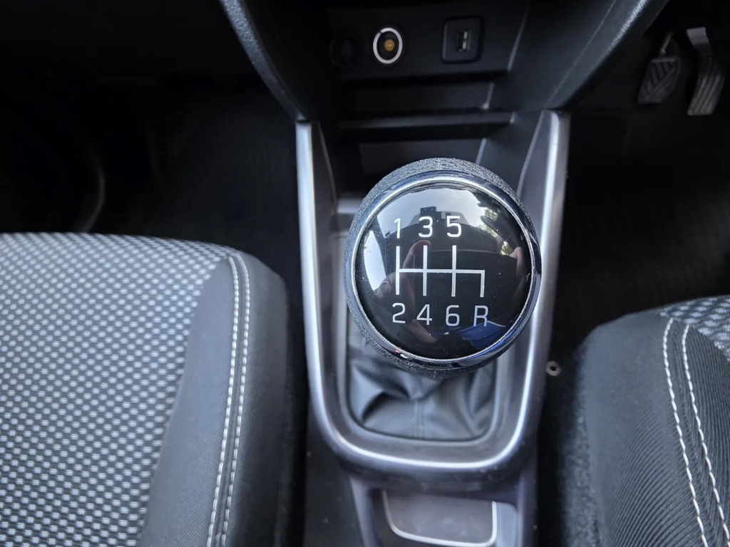 Suzuki Vitara Sz5 Black #20