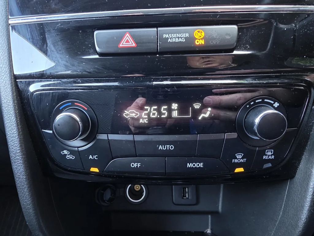 Suzuki Vitara Sz5 Black #29