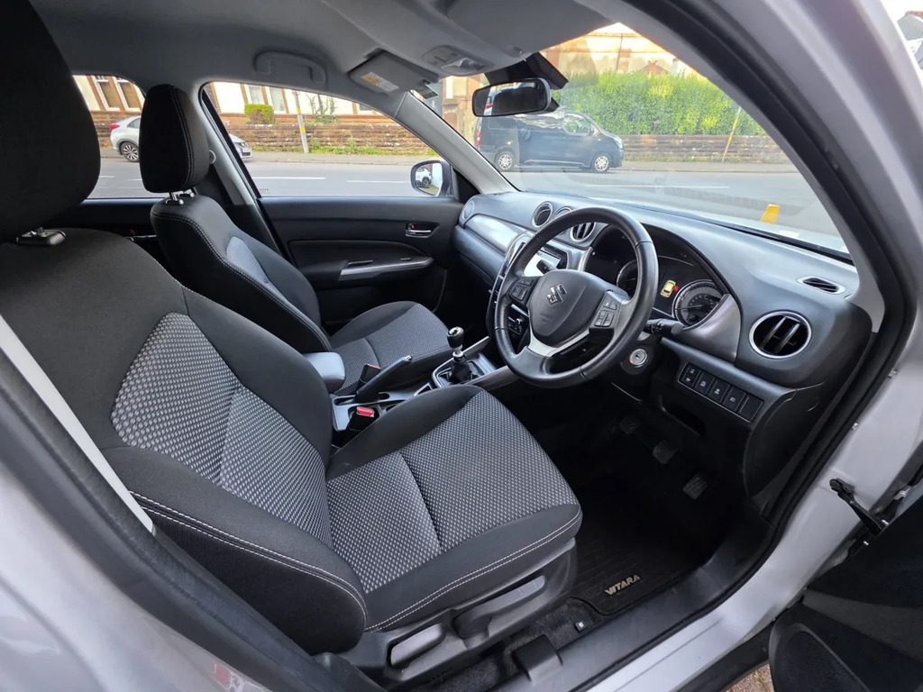 Suzuki Vitara Sz5 Black #18