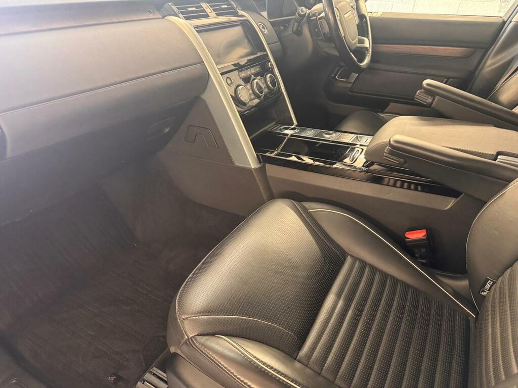 Land Rover Discovery Td4 Hse Black Black #46