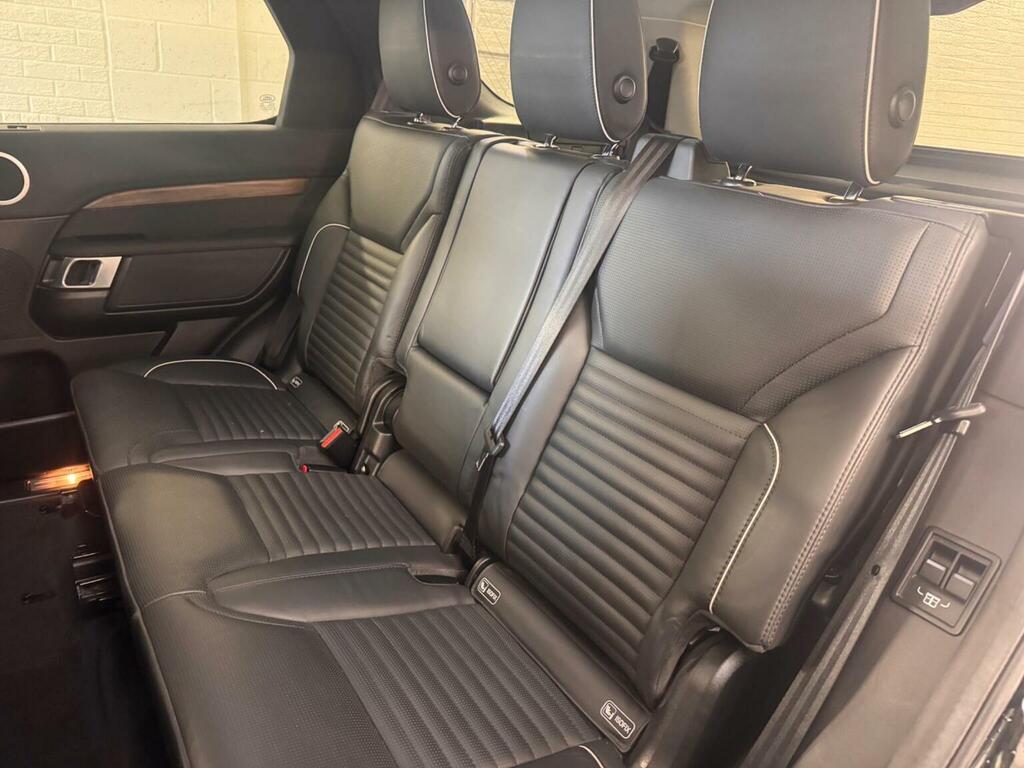 Land Rover Discovery Td4 Hse Black Black #21