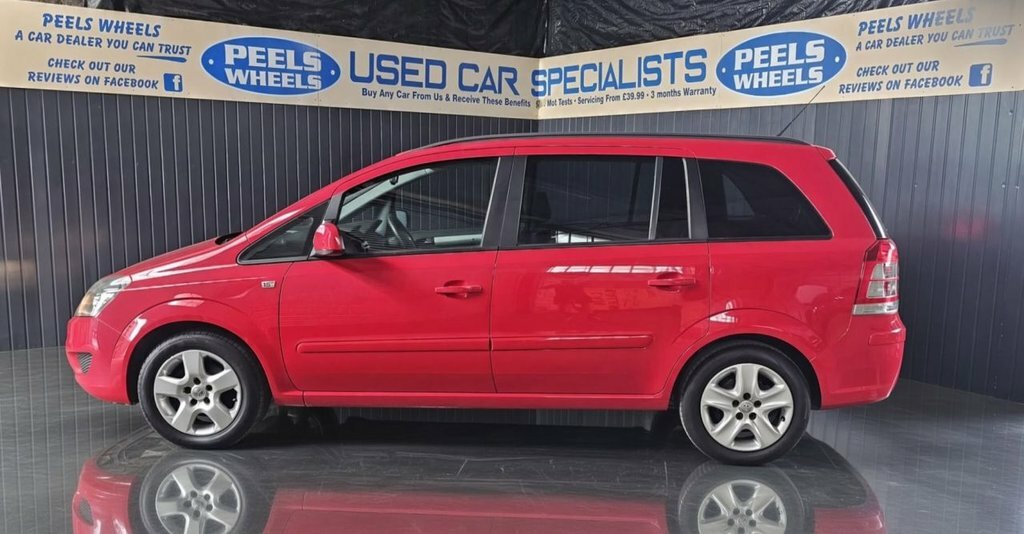 Vauxhall Zafira 1.6L Exclusiv Red #2