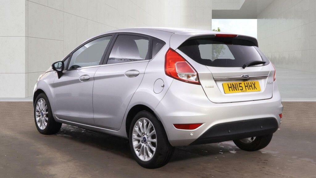 Ford Fiesta Hatchback HN15HHX #4