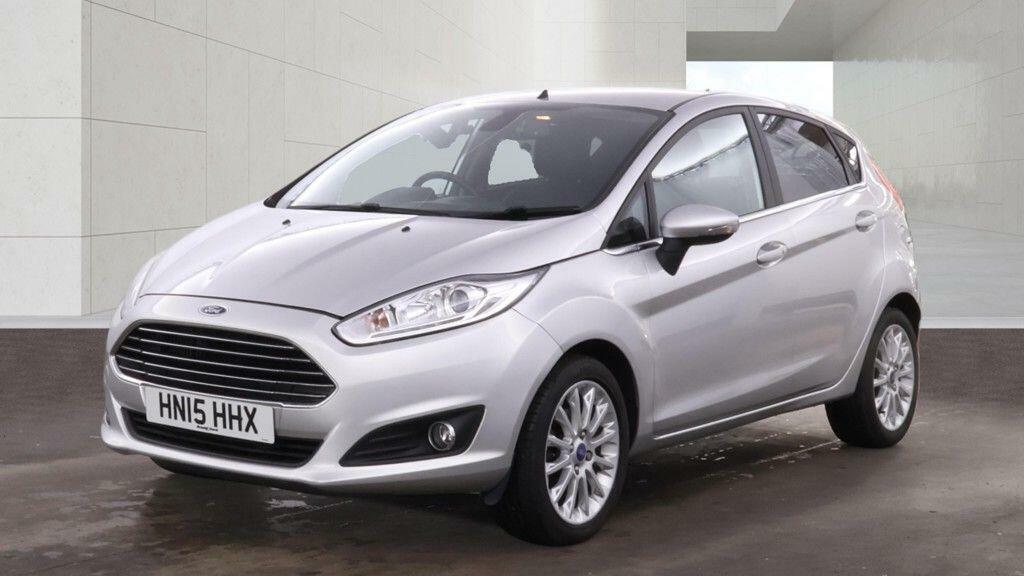 Ford Fiesta Hatchback HN15HHX #3