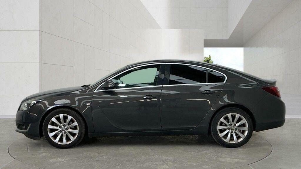 Vauxhall Insignia Hatchback FE15EFV #4