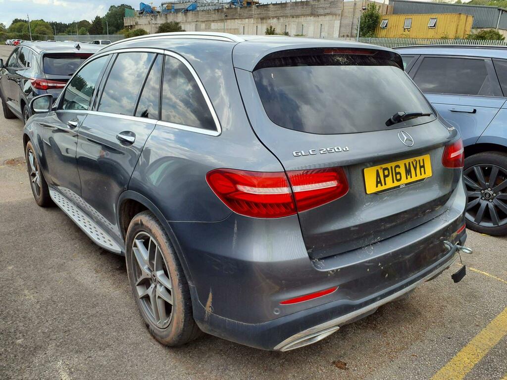 Mercedes-Benz GLC Class 2.1 Glc 250 D 4Matic Amg Line Premium Plus Black #4