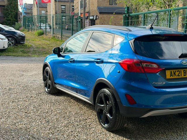 Ford Fiesta Trend Blue #18