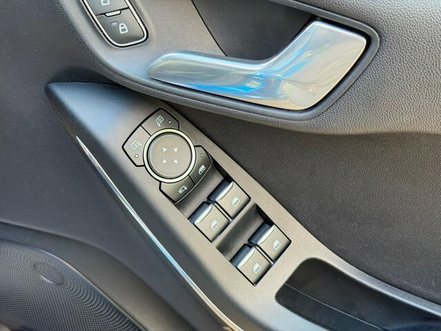Ford Fiesta Trend Blue #29