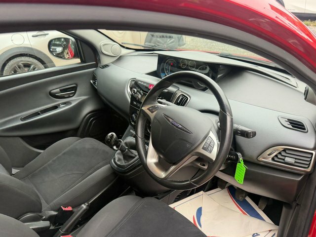 Chrysler Ypsilon  Black #25