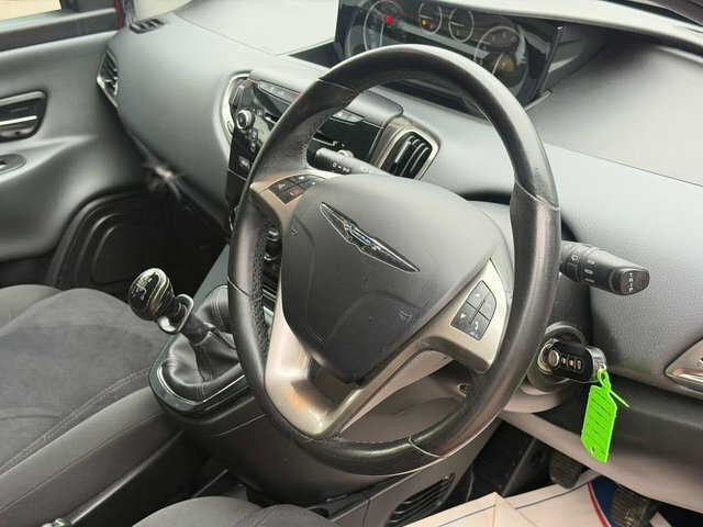 Chrysler Ypsilon  Black #27