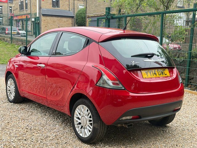 Chrysler Ypsilon  Black #10