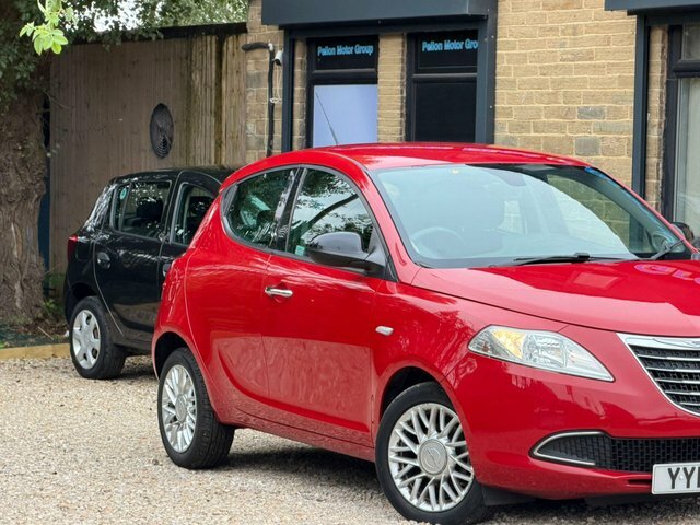 Chrysler Ypsilon  Black #20