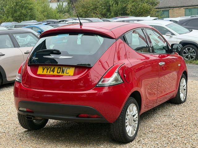 Chrysler Ypsilon  Black #9