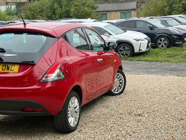 Chrysler Ypsilon  Black #21