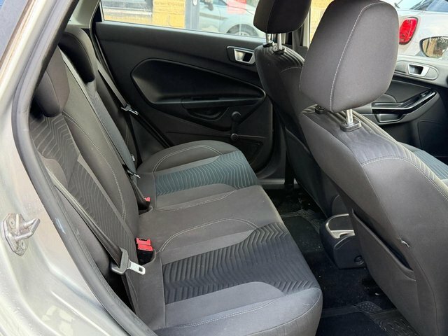 Ford Fiesta Hatchback White #13