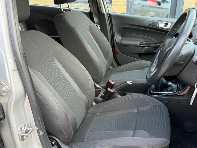 Ford Fiesta Hatchback White #8