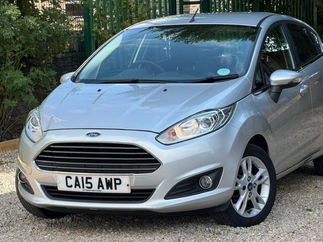 Ford Fiesta Hatchback White #21