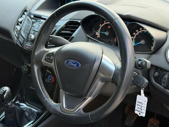 Ford Fiesta Hatchback White #19