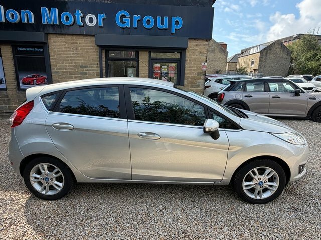 Ford Fiesta Hatchback Silver #3