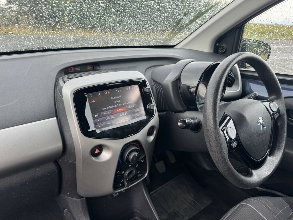 Peugeot 108 Active White #11