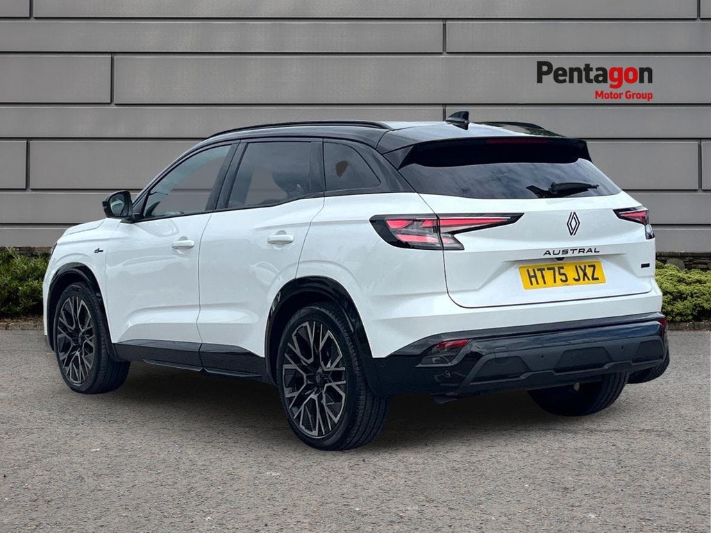 Renault Austral 1.2 E Tech Iconic Esprit Alpine Suv Hyb HT75JXZ White #2