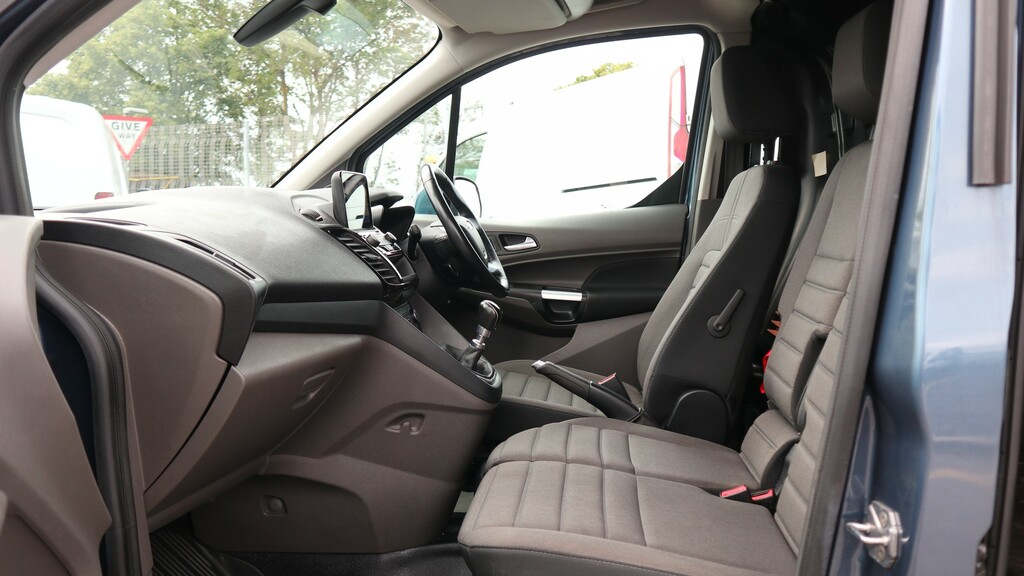 Ford Transit Connect L1 240 Limited With Nav 1.5 Ecoblue 120Ps Eu6 6 Sp Blue #5