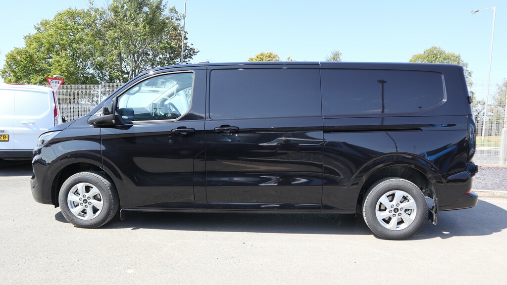 Ford Transit Custom 2.0 Ecoblue 136Ps H1 Van Limited WN26UTM Black #4