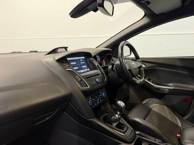 Ford Focus Ecoboost St-2 Hatchback EJ16VVY Silver #4