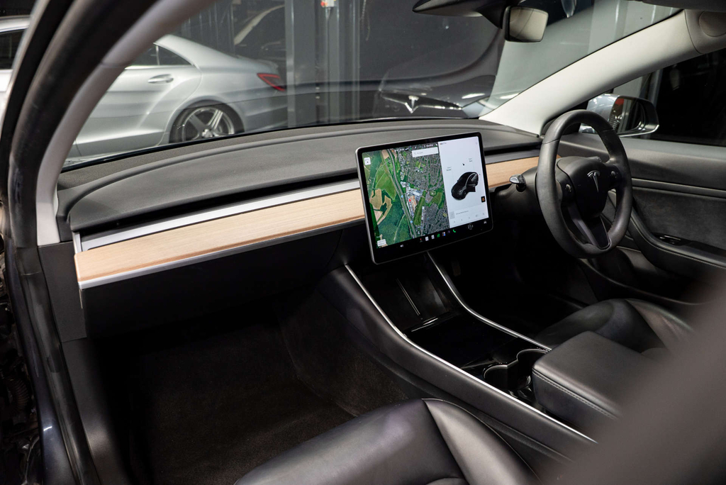 Tesla Model 3 Standard Range LD69TXA #4