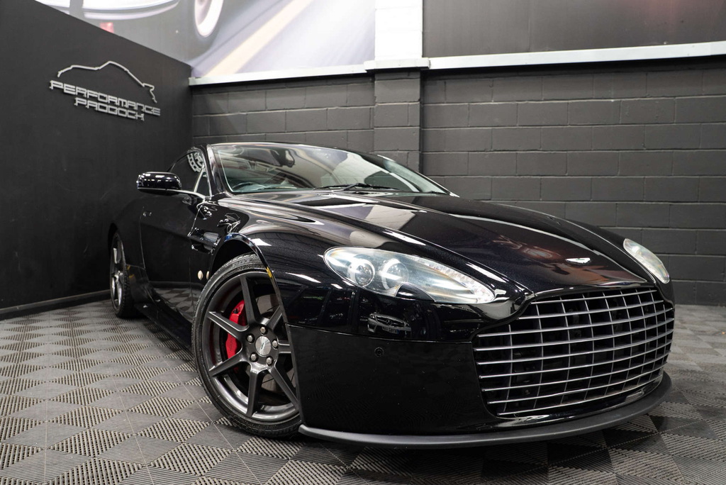 Aston Martin Vantage V8 #3