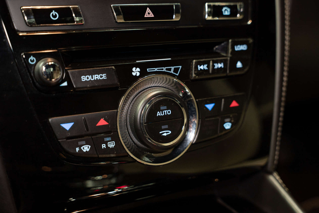 Jaguar XK 5L Null Black #22